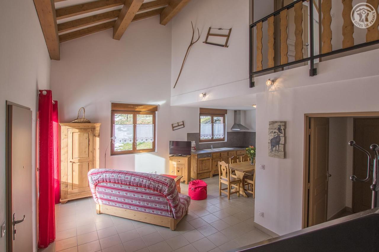 Gîtes de la Bresse Saint-Georges-Des-Hurtieres Extérieur photo