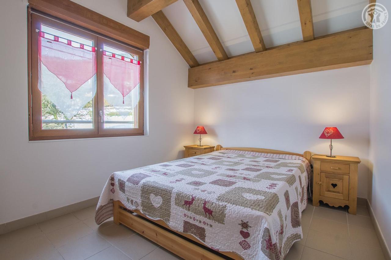 Gîtes de la Bresse Saint-Georges-Des-Hurtieres Extérieur photo